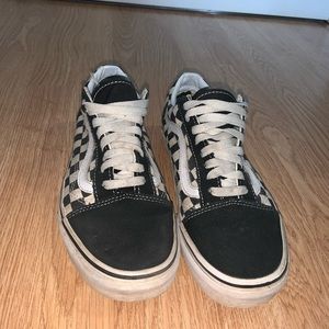 Women Vans Black And White Sneaker’s